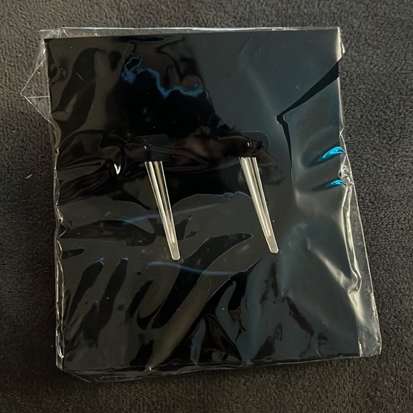 Crystal wedding hair clips - Picture 3 of 4